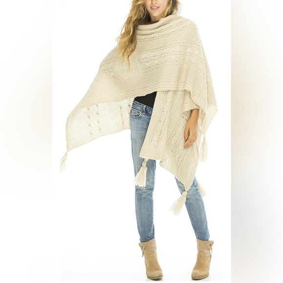 Womens Cable Knit Wrap Shawl Poncho Sweater Boho Long Soft Tassel Fringe Natural - Picture 3 of 4